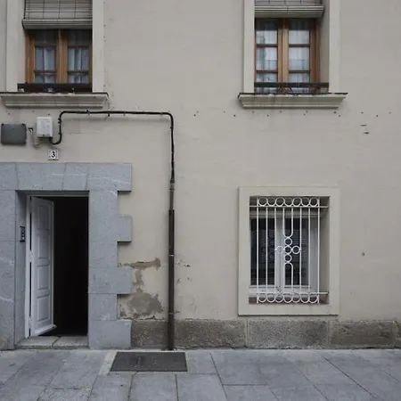 Magico Y Acogedor . La Granja De San Ildefonso. Daire *