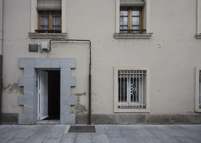 Magico Y Acogedor . La Granja De San Ildefonso. Apartment *